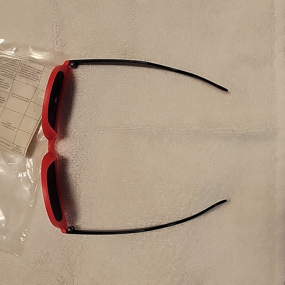 PINK Sunglasses - Picture 2 of 9